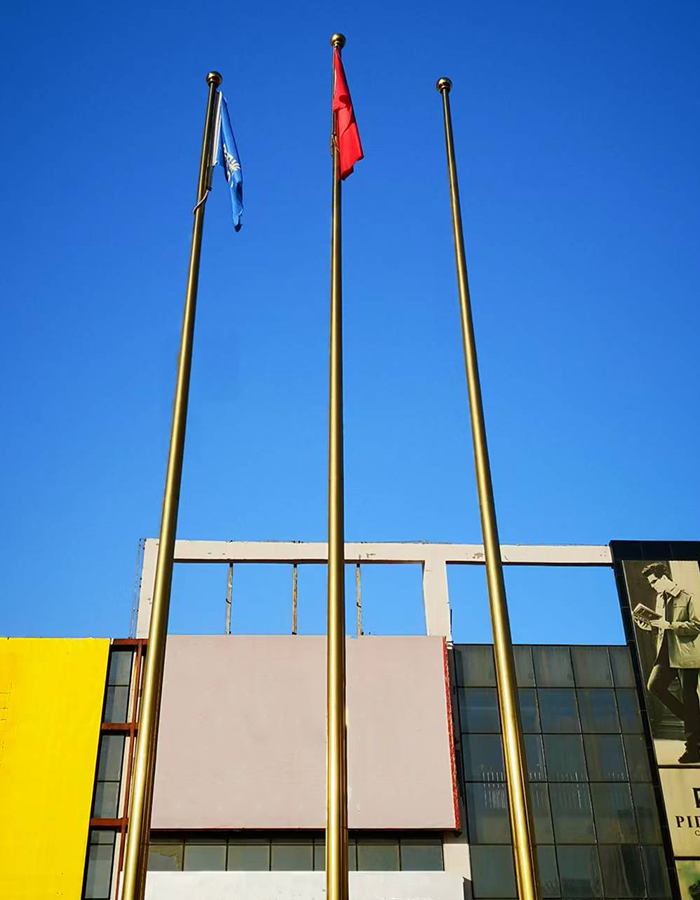 Mât de drapeau horizontal en titane